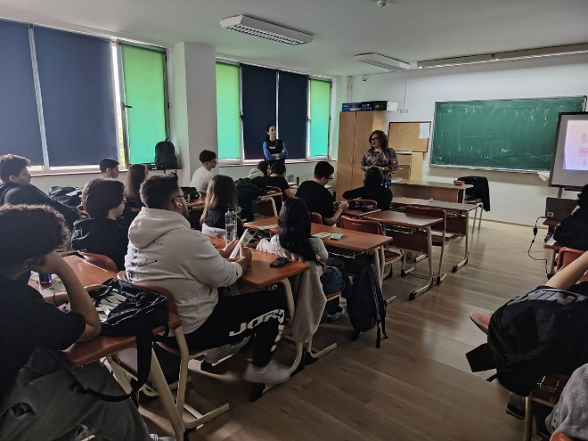 Prezentare în sala de clasă